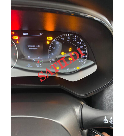 2021 Model Kazasız Boyasız 1.0 Benzinli Otomatik Lansman Renk Renault Clio