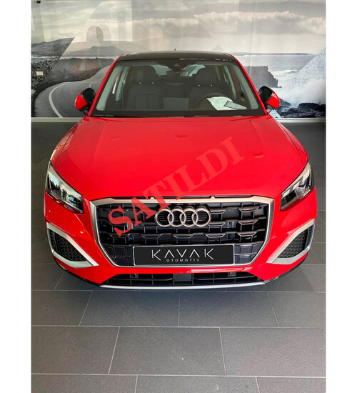 2022 AUDI Q2 Kırmızı